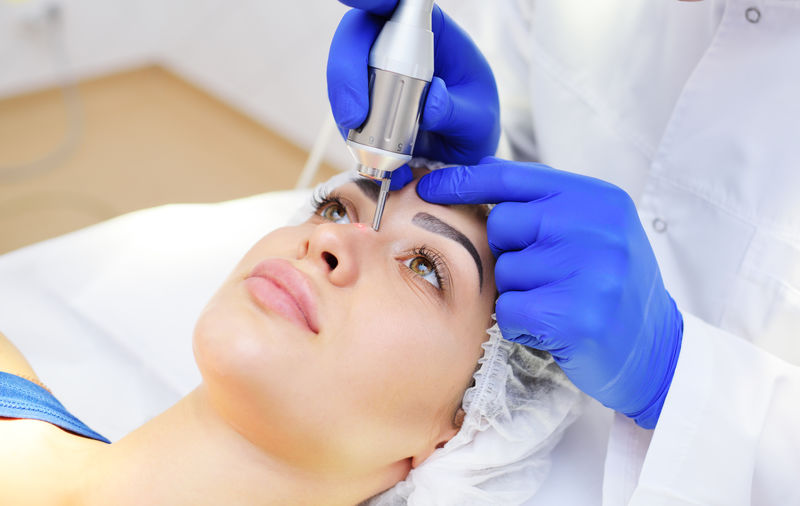 The Role of Professional Beauty Treatments in Skin Lifting